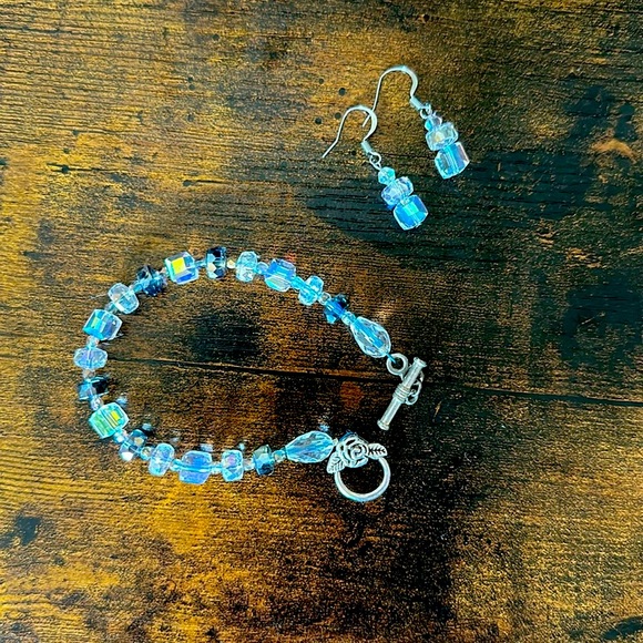 Jewelry - Bracelet & Earring Set